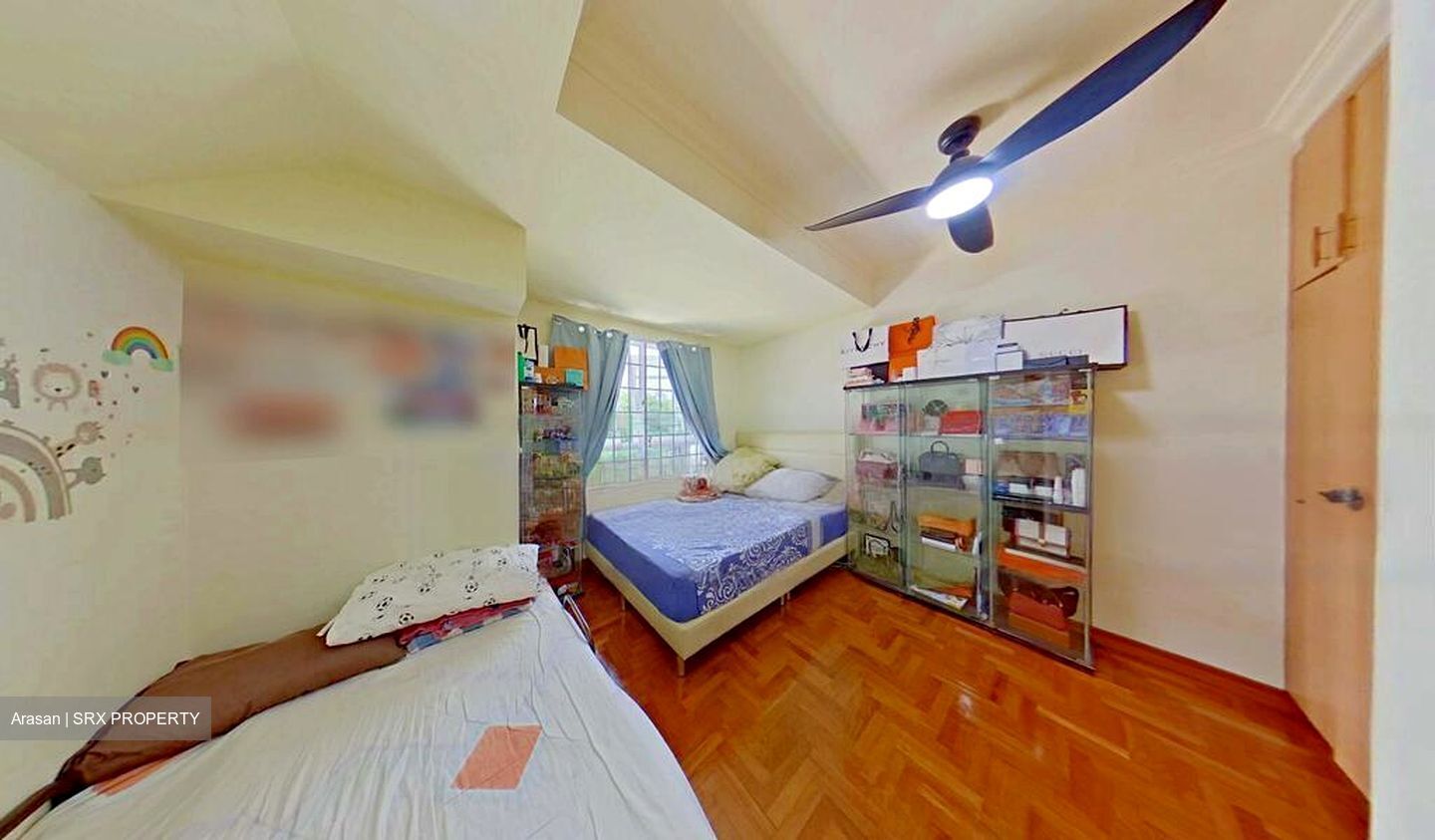 Hougang Street 13 (D19), Terrace #454433281